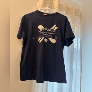 Gildan Navy Blue Tee with White Ski Graphic
